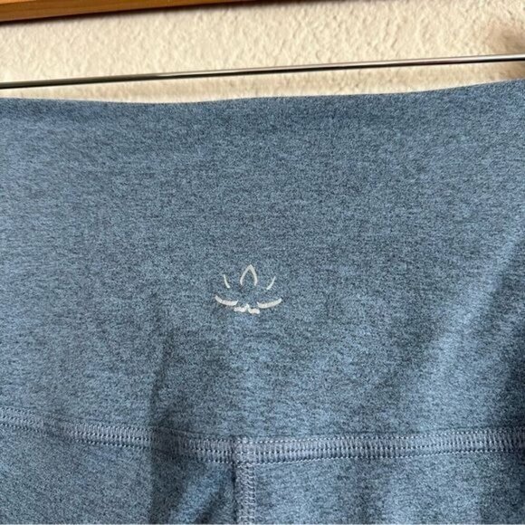 Beyond Yoga Blue Space dye take me higher long legging Pure Barre Size XL - Picture 8 of 10